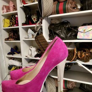 FUCHSIA SUEDE PUMP
